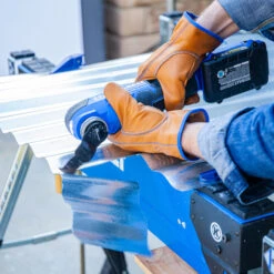 Kobalt 24-Volt Max 18-Piece Cordless Brushless Oscillating Tool Kit - Bare Tool Without Battery -Kobalt Tool Shop 32165052e L