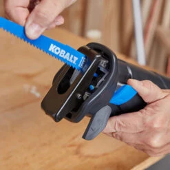 Kobalt 24-V Max Variable Speed Reciprocating Saw - Brushless Motor - Cordless - Bare Tool Without Battery -Kobalt Tool Shop 672831 AlternateImage3